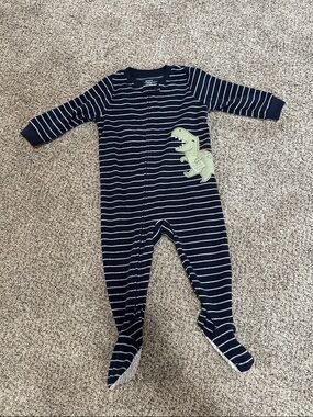 NWOT Carter’s fleece Dino Pajamas
